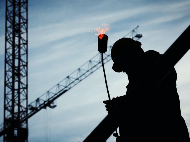 广州市应急管理局郑程藩总工程师带队到中国石油化工股份有限公司广州分公司 开展安全生产许可证延期换证检查工作