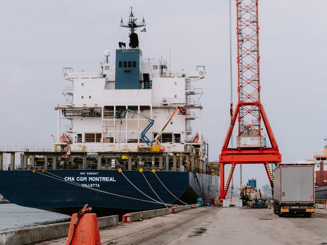 石油产量提升，沙特迎来十年来最快的经济增长